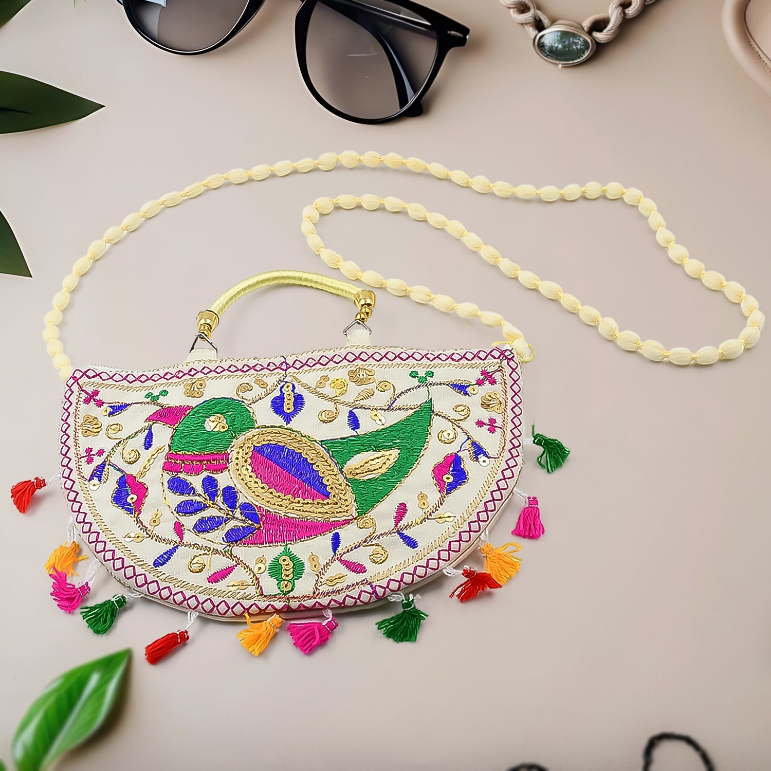 Traditional handbag Traditional handbag